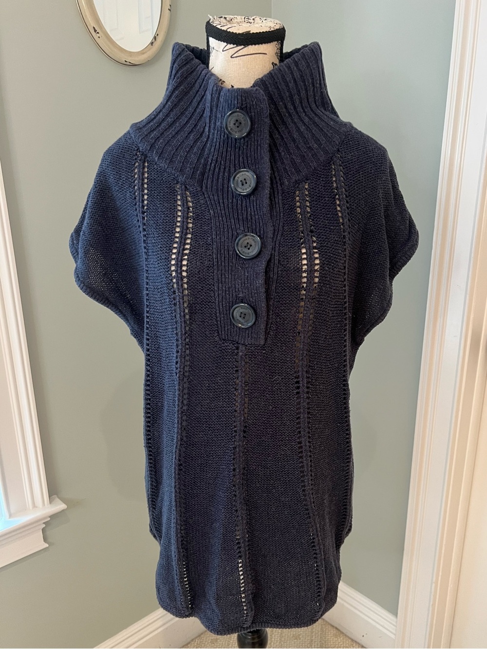 BCBGMAXAZRIA vintage Y2K Cap Sleeve Turtleneck Button Sweater/Vest | SZ L |